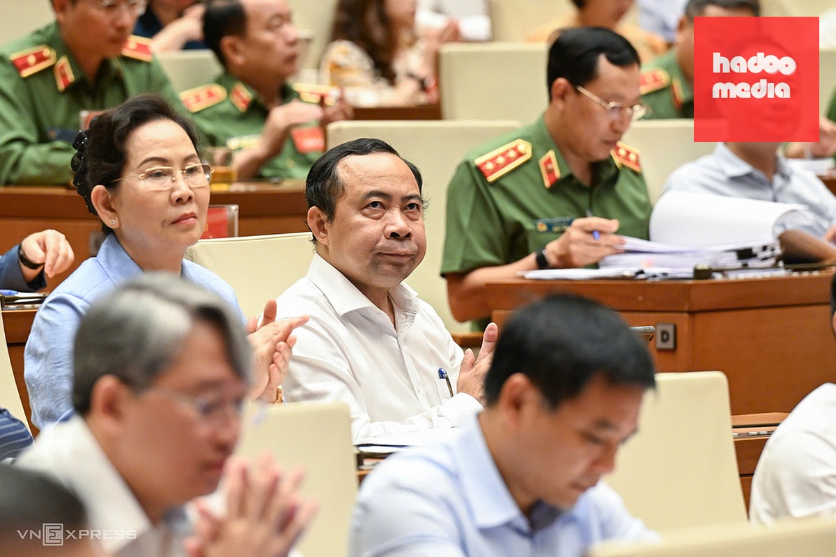 Bộ trưởng Bộ Khoa học và Công nghệ Vũ Hải Quân và đại biểu dự hội nghị sáng 3/9. Ảnh: Giang Huy