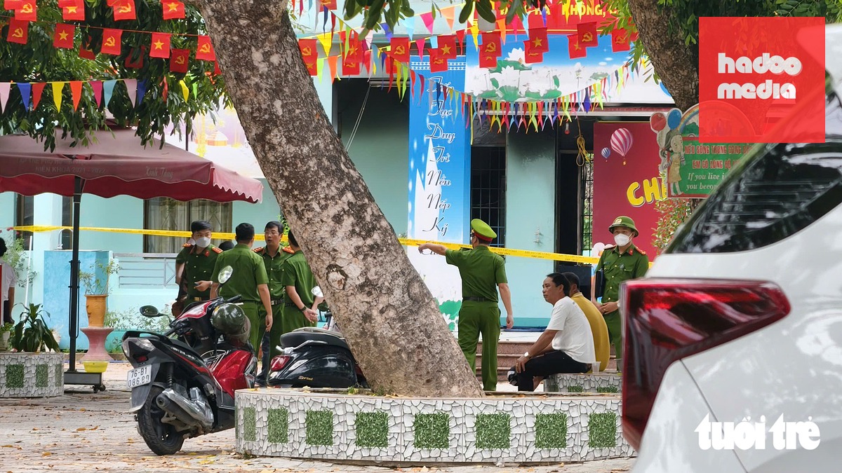 Công an tỉnh Quảng Ngãi khám nghiệm hiện trường vụ việc sáng 2-9 - Ảnh: NGUYỄN YÊN
