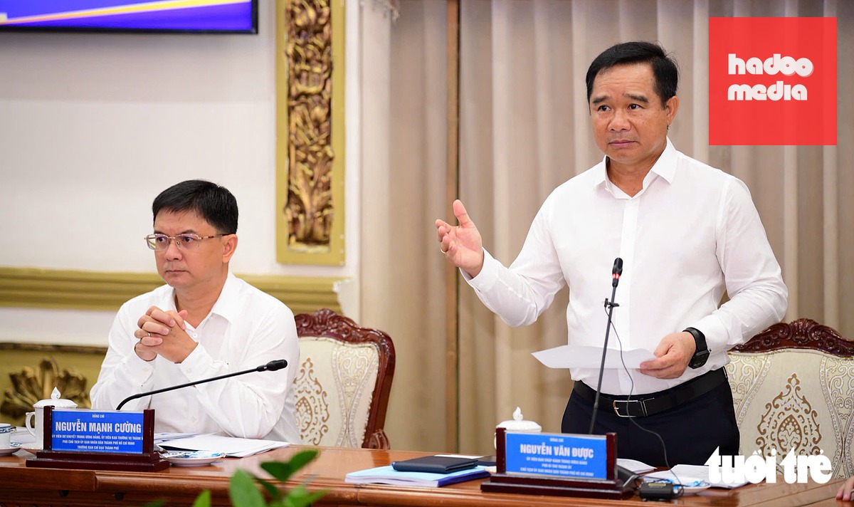 Chủ tịch UBND TP.HCM Nguyễn Văn Được phát biểu mở đầu cuộc họp sáng 4-9 - Ảnh: QUANG ĐỊNH