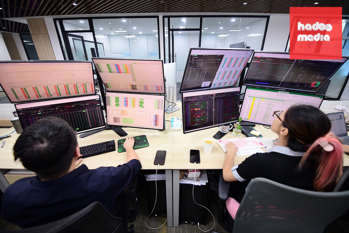 VN-Index được dự đoán tăng trở lại mốc 1.840 điểm - Ảnh: QUANG ĐỊNH