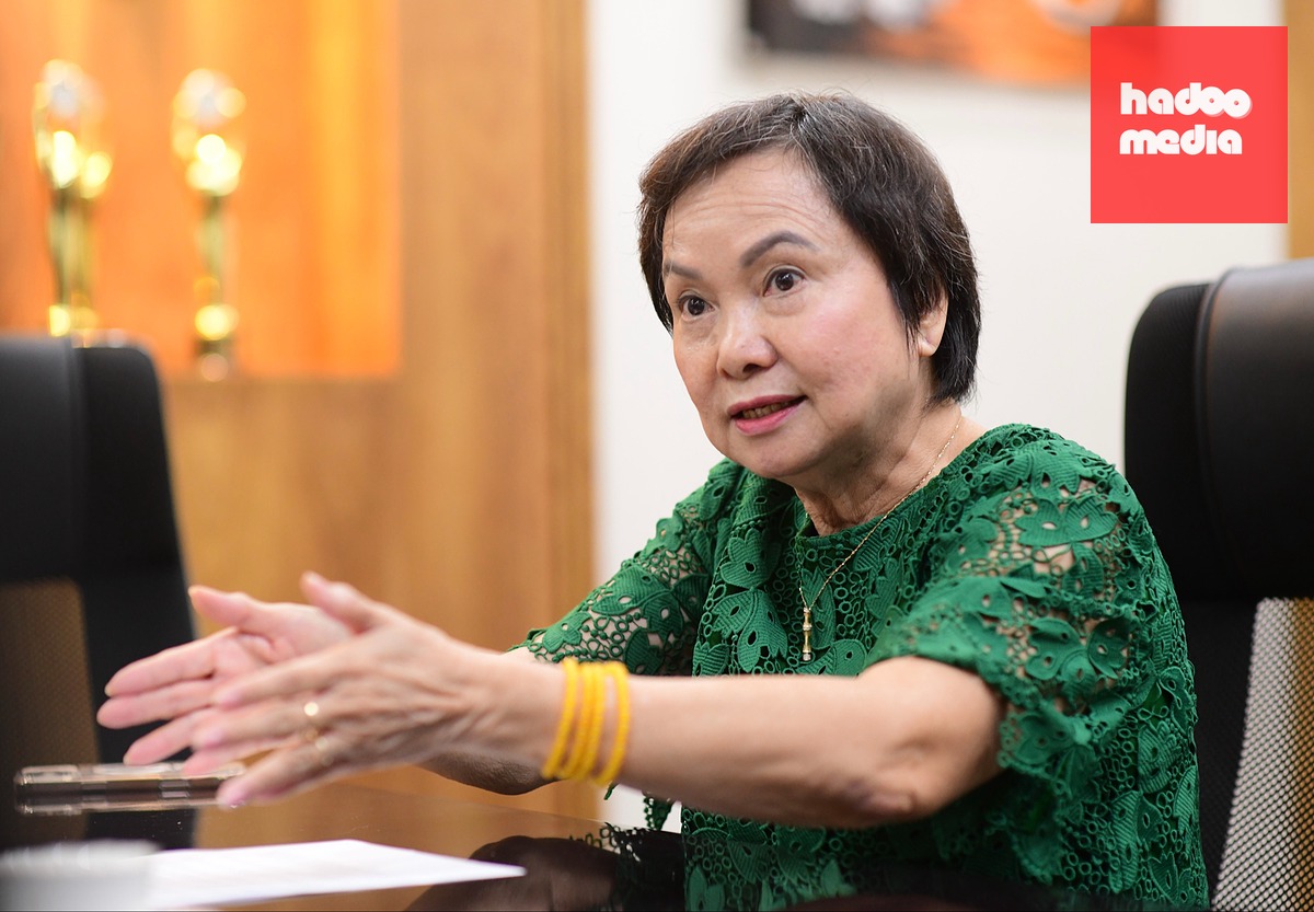 Bà Cao Thị Ngọc Dung và gia đình sẽ bán cổ phiếu để cho PNJ vay vốn tái thiết - Ảnh: QUANG ĐỊNH