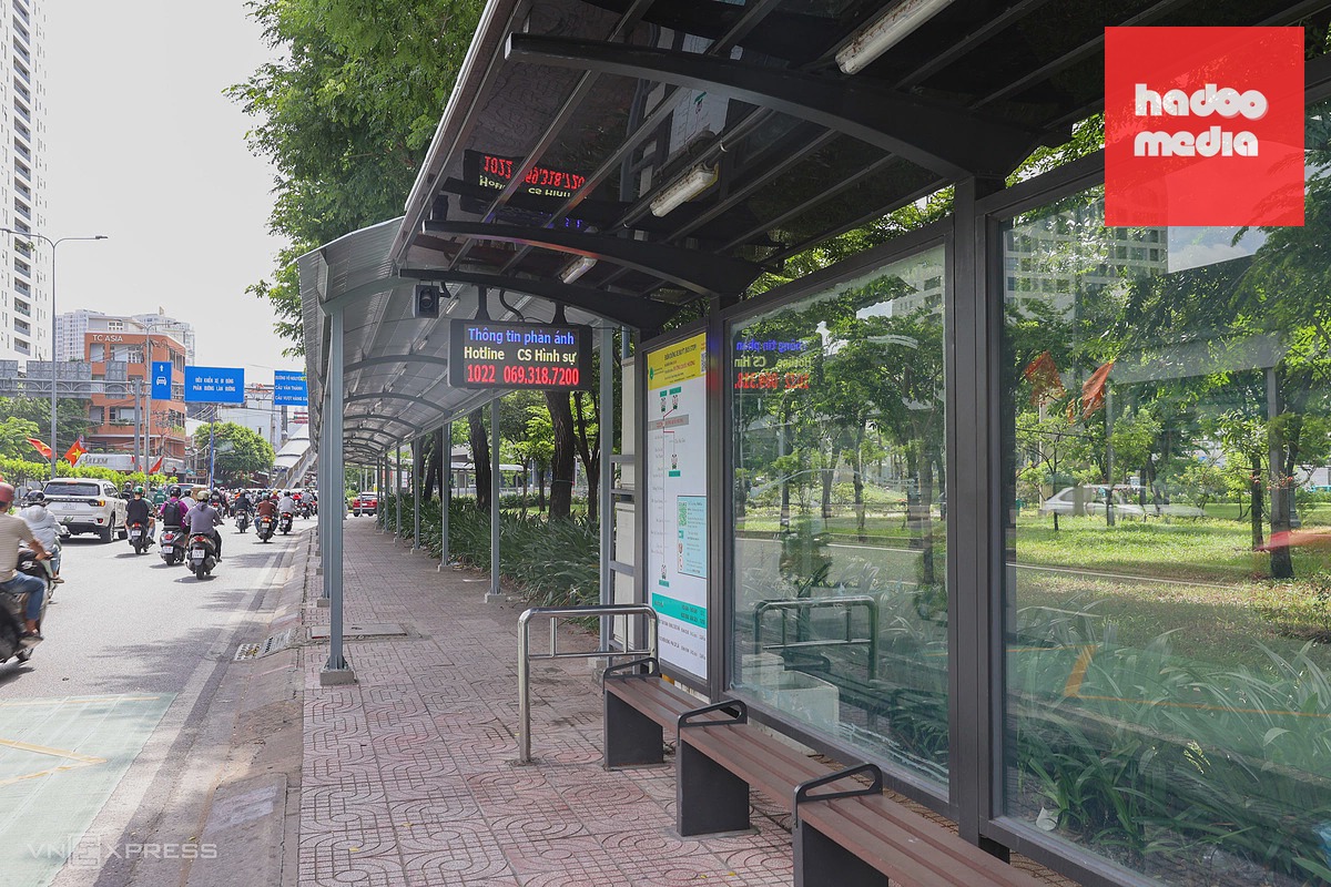 Mái che thông minh nối bến xe buýt với ga metro Bến Thành