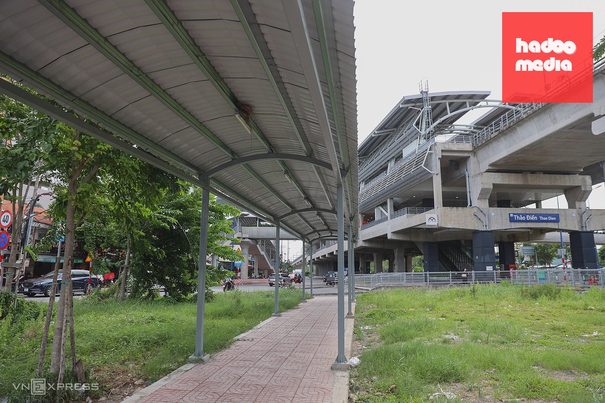 Mái che thông minh nối bến xe buýt với ga metro Bến Thành