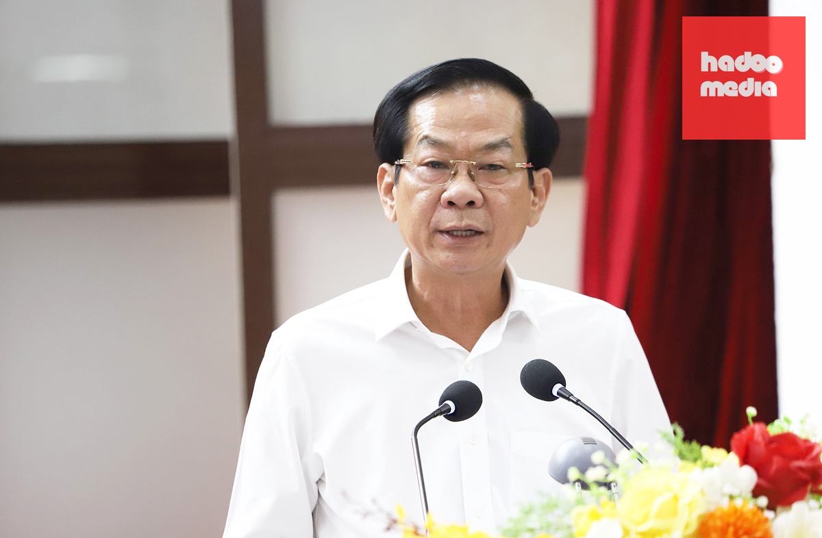 Bí thư Thành ủy Cần Thơ Đỗ Thanh Bình phát biểu tại hội nghị - Ảnh: CHÍ QUỐC