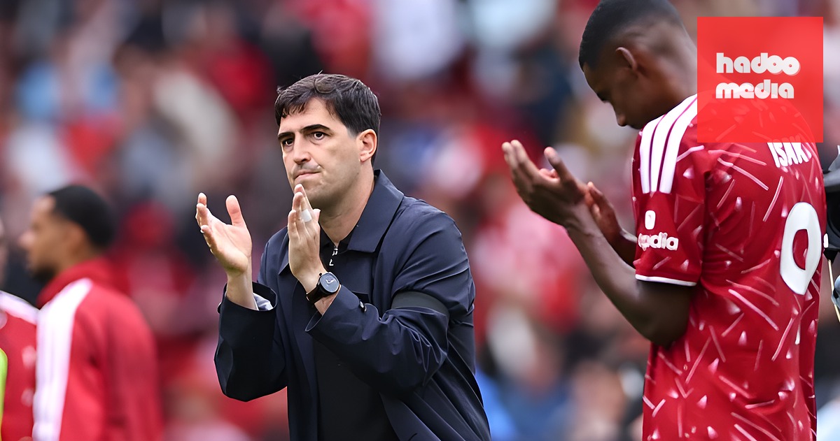 Andoni Iraola phải tối ưu hóa hàng công Liverpool. Ảnh: Robbie Jay Barratt - AMA/Getty Images.