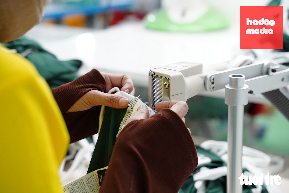 Bình quân một tháng có 25.800 doanh nghiệp thành lập mới và quay trở lại hoạt động, 19.700 doanh nghiệp rút lui khỏi thị trường - Ảnh: CÔNG TRIỆU