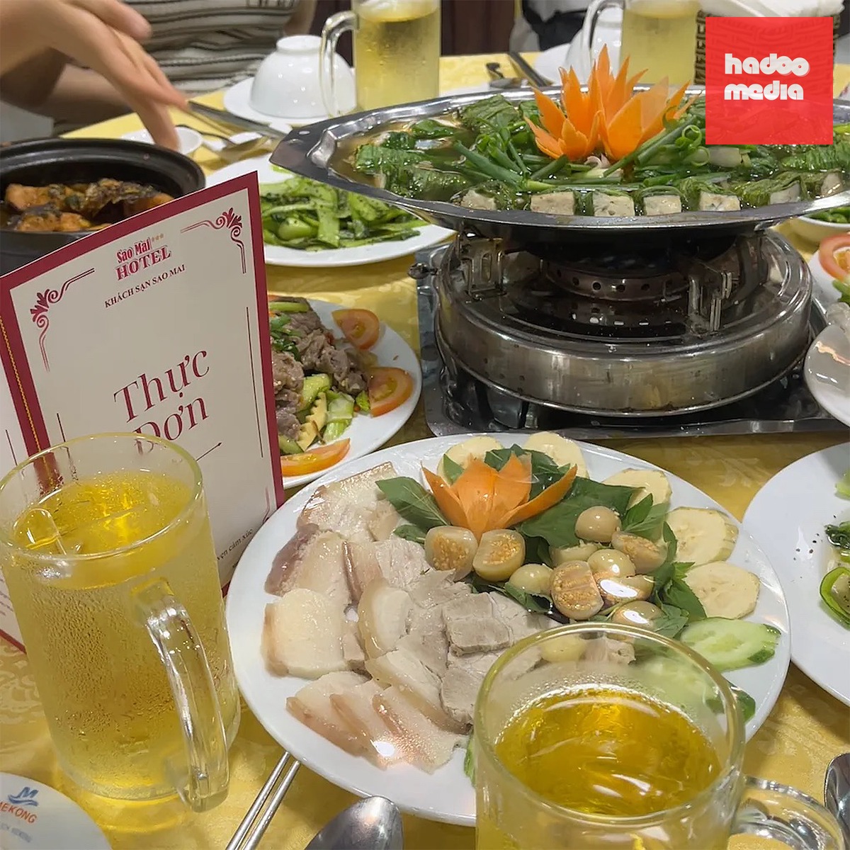 Không phải ai cũng muốn hình ảnh của mình được chia sẻ công khai sau cuộc vui - Ảnh minh họa: NGỌC SANG
