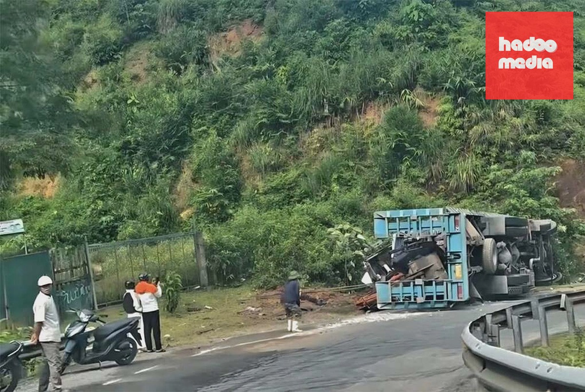 Hiện trường vụ tai nạn sáng 5/9. Ảnh: Gia Lương
