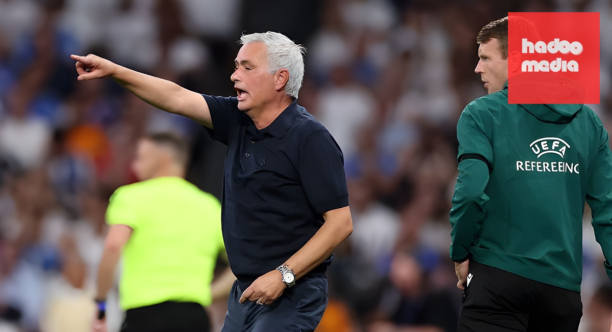Mourinho cho thấy dấu ấn chiến thuật. Ảnh: Florencia Tan Jun/UEFA/Getty Images.