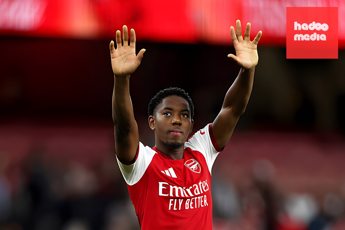 Không chỉ giữ chân Lewis-Skelly, quyết định của Arteta còn giúp Arsenal bay cao. Ảnh: Justin Setterfield/Getty Images.