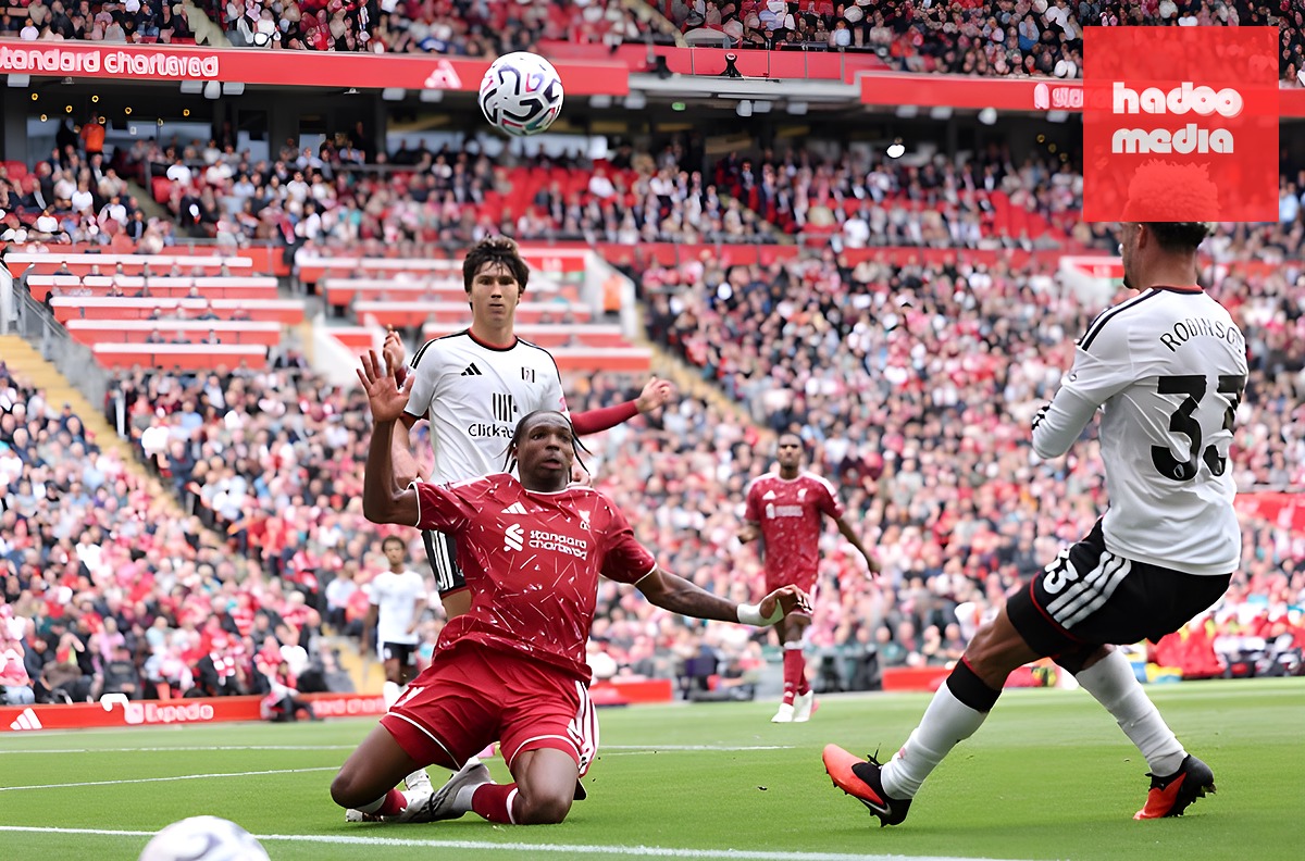 Fulham đã tạo ra khá nhiều khó khăn cho Liverpool. Ảnh: EPA Images.