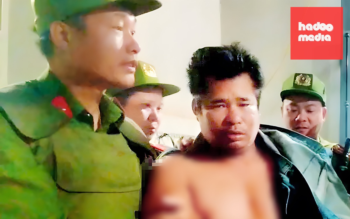 Khởi tố 'nghịch tử' say xỉn đánh mẹ, cầm dao đâm Cảnh sát 113 - Ảnh 2.