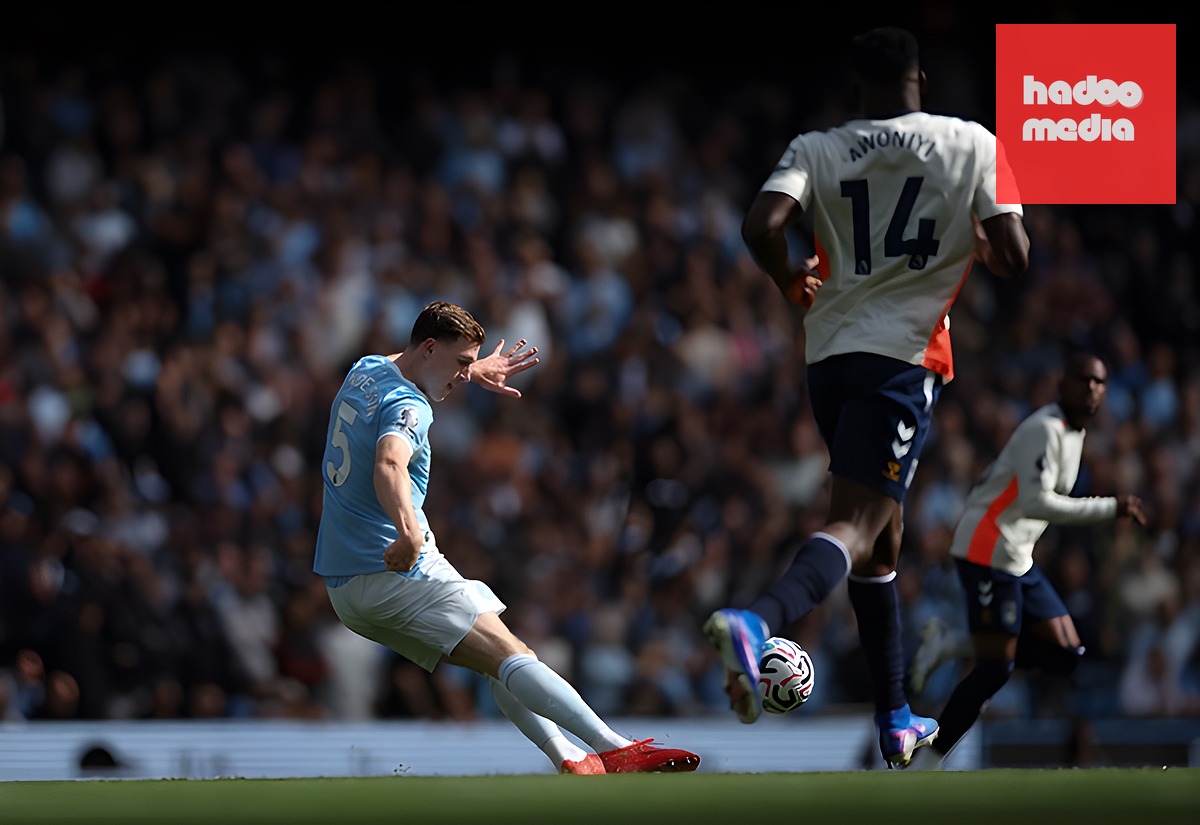 Man Utd hụt "bom tấn" Elliot Anderson vào tay Man City mùa hè vừa qua. Ảnh: EPA