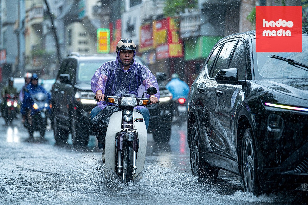 Thời tiết Bắc Bộ hôm nay mưa to trở lại - Ảnh: NAM TRẦN