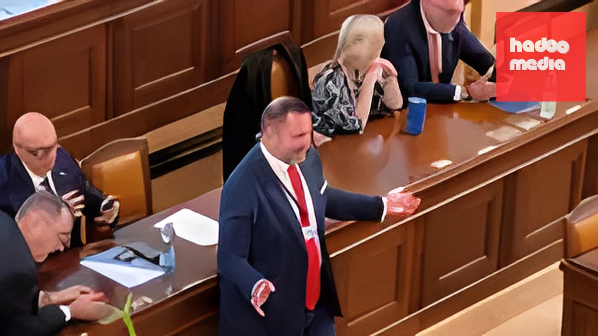 Okamura kêu gọi cắt giảm trợ cấp cho người Ukraine trong ngân sách mới