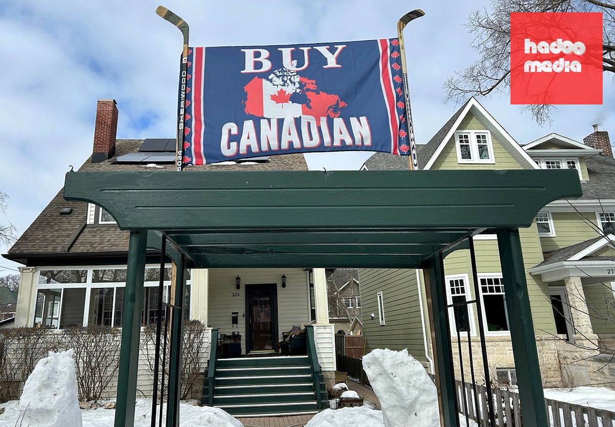 Khẩu hiệu "mua hàng Canada" tại một ngôi nhà ở tỉnh Manitoba, Canada tháng 3/2025. Ảnh: Reuters