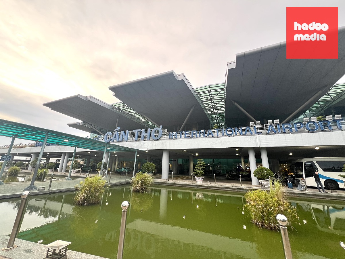 TP Cần Thơ yêu cầu 5 địa phương cần tuyên truyền người dân không điều khiển flycam, drone bay vào khu cấm bay, hạn chế bay tại khu vực sân bay Cần Thơ - Ảnh: CA LINH