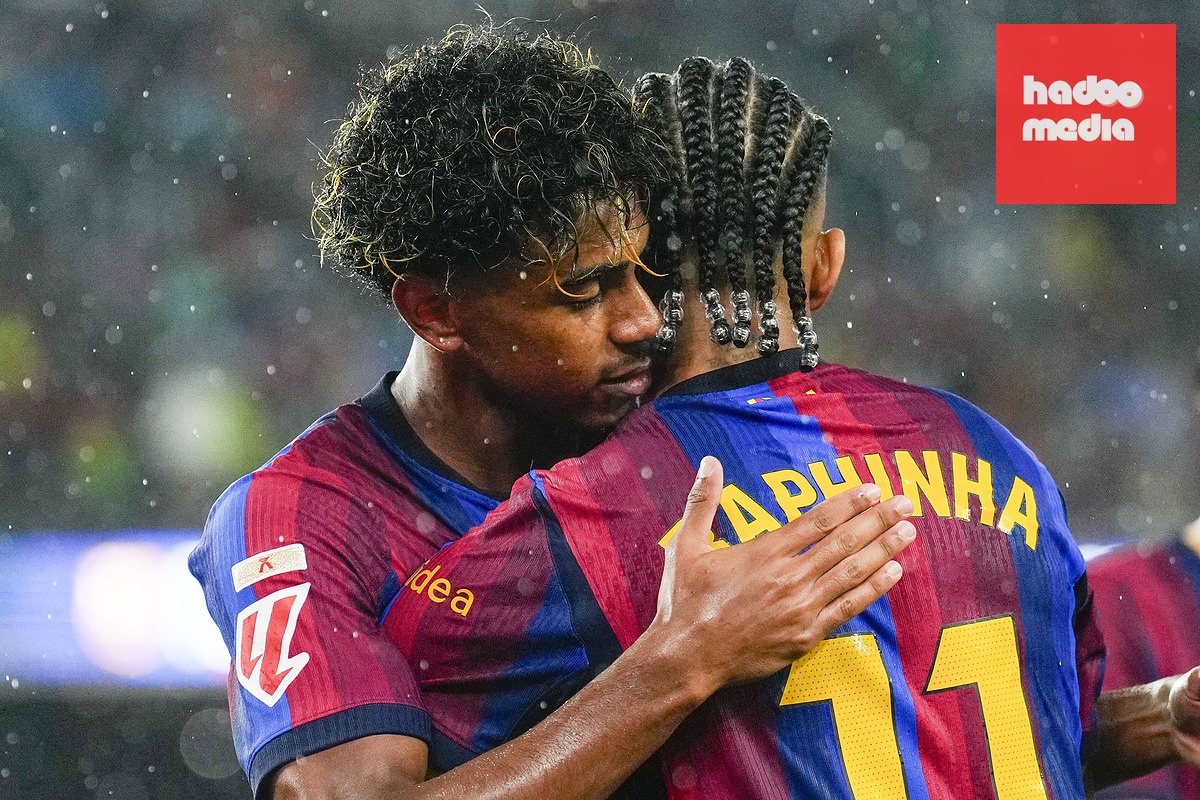 Hàng công thăng hoa giúp Barcelona hủy diệt Racing Santander. Ảnh: EPA/ALEJANDRO GARCIA