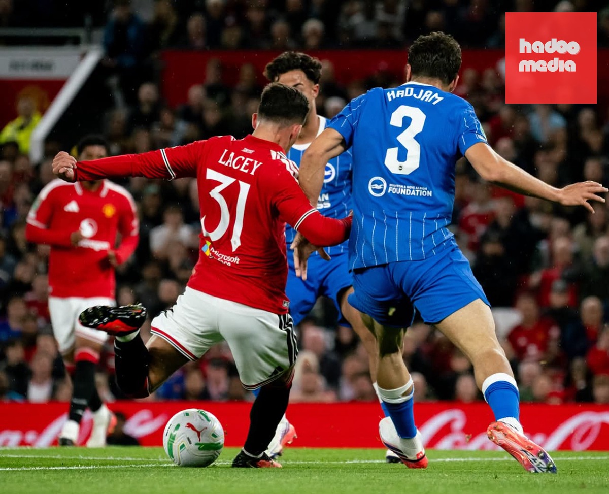 Lacey là điểm sáng hiếm hoi của Man Utd. Ảnh: Manchester United.