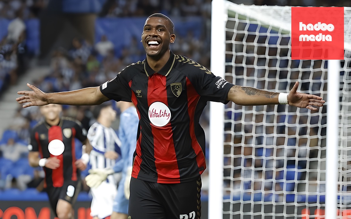 Liverpool nhắm đến Rayan. Ảnh: EPA.