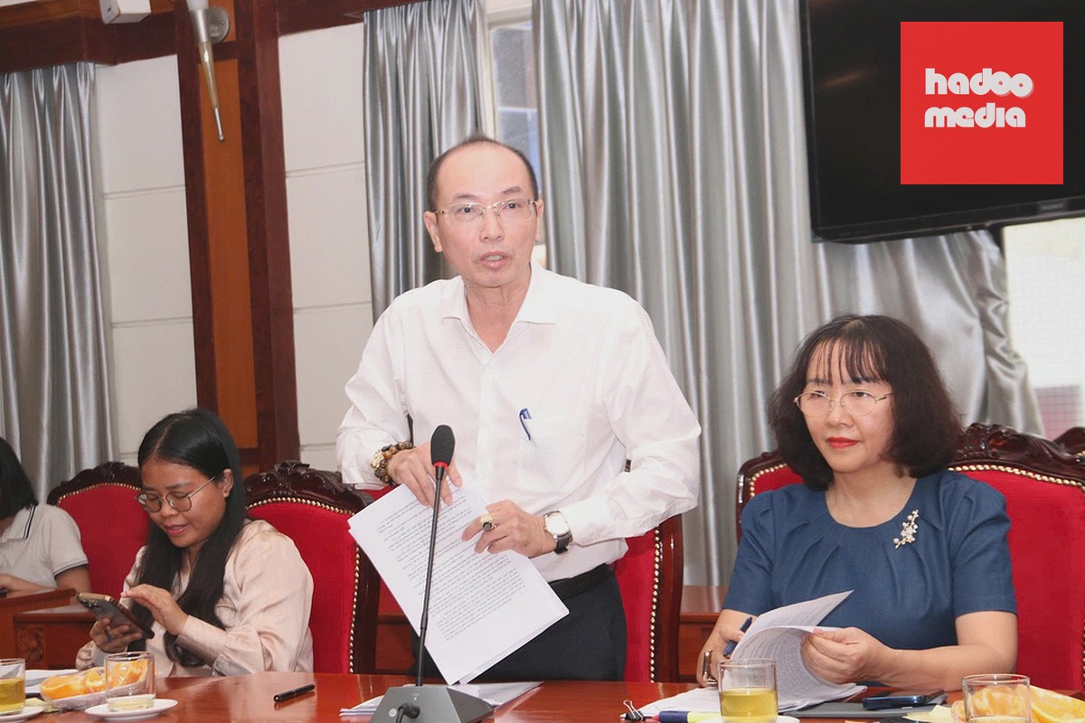 Luật sư Nguyễn Văn Đức phát biểu tại hội nghị. Ảnh: Hải Duyên