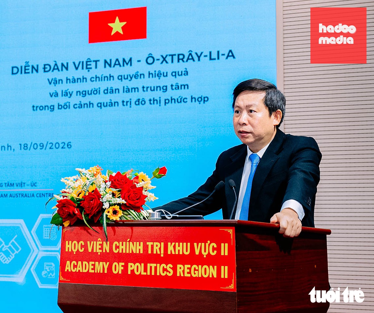 PGS.TS Nguyễn Tấn Vinh, Giám đốc Học viện Chính trị khu vực II phát biểu bế mạc