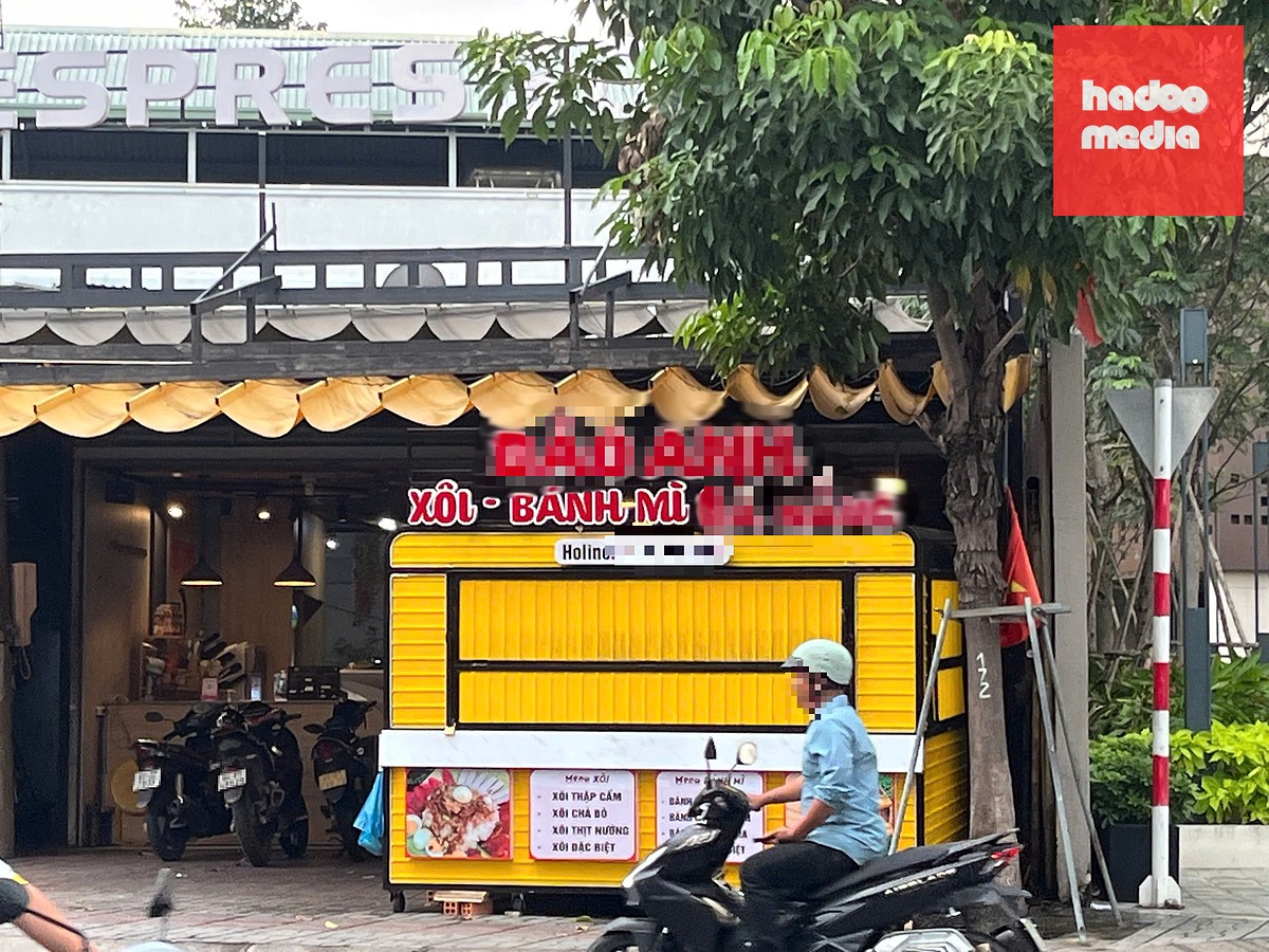 Xe bán bánh mì lưu động đã tạm ngưng hoạt động để làm rõ vụ việc - Ảnh: C.T.V.