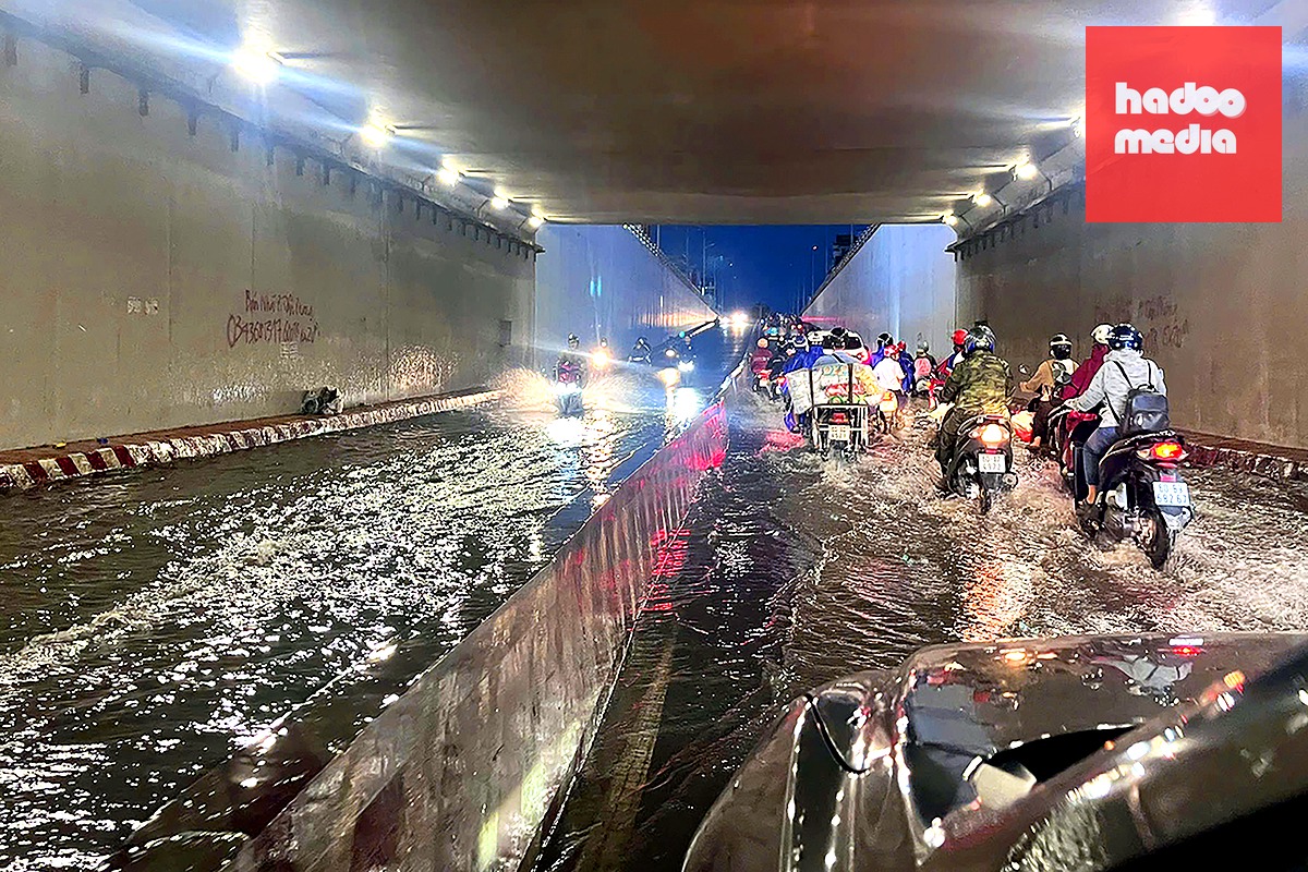 Hầm chui Tân Phong trên đường Đồng Khởi ngập nhẹ ở cả hai hướng - Ảnh: AN BÌNH
