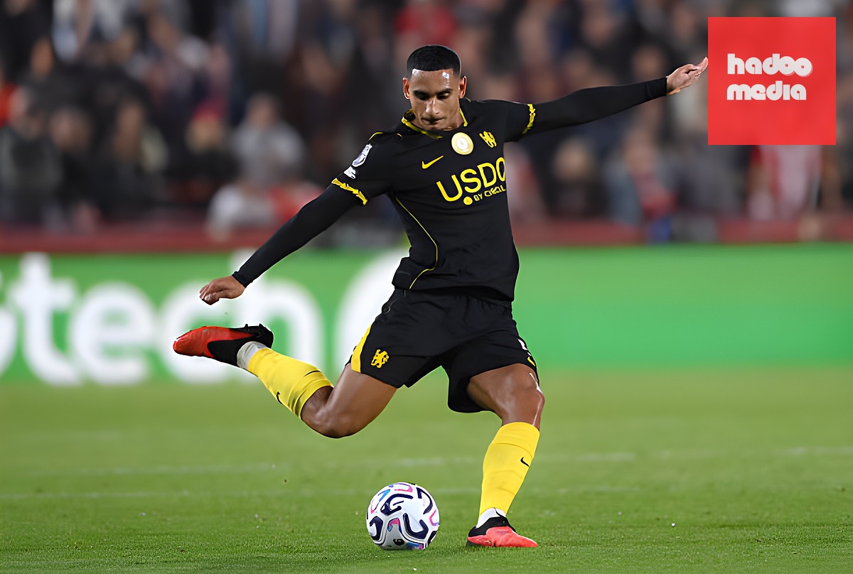 Maxence Lacroix – 5.5 điểm: Tỏ ra bị động ở bàn mở tỷ số của Brentford và gián tiếp phá bẫy việt vị, tạo điều kiện cho Mikkel Damsgaard băng xuống ở bàn thua thứ hai. Ảnh của Harriet Lander - Chelsea FC/Chelsea FC - Getty Images.

Levi Colwill – 5.9 điểm: Chelsea cần anh thể hiện vai trò thủ lĩnh nơi tuyến dưới. Dù là trung vệ chơi đỡ tệ nhất của đội trận này, nhưng chừng đó là quá ít ỏi. Ảnh của Alex Pantling/Getty Images.

Pedro Neto – 6.1 điểm: Vẫn chưa hoàn toàn thích nghi với vị trí wing-back (chạy cánh) mới lạ này. Anh tỏ ra vô hại ở cả mặt trận tấn công lẫn hỗ trợ phòng ngự. Ảnh của Gaspafotos/MB Media/Getty Images.

Jordan Henderson – 6.4 điểm: Có trận ra mắt Chelsea đầy thử thách ngay trên sân của đội bóng cũ và chứng tỏ được đẳng cấp của mình ngay cả khi đội nhà thảm bại. Thi đấu điềm tĩnh, sắc nét và sở hữu vài quả tạt chất lượng. Ảnh: EPA.

Valentin Barco – 6.5 điểm: Bất chấp việc bị CĐV chủ nhà la ó ngay từ đầu, anh không hề rụt rè khi nhận bóng. Chuyền bóng táo bạo và luôn biết cách gây phiền toái cho đối thủ. Ảnh: EPA.

Pep Chavarria – 6.4 điểm: Một trong những cầu thủ chơi hay nhất của Chelsea trong trận đấu này. Khả năng di chuyển thanh thoát và tung ra được một số đường tạt nguy hiểm. Ảnh: EPA.

Cole Palmer – 6.4 điểm: Chỉ lóe sáng trong một vài khoảnh khắc với những pha chạm bóng tinh tế. Nhìn chung, anh bị phong tỏa chặt chẽ và các hướng mở bóng đều bị đối phương bịt kín. Ảnh: EPA.

Morgan Rogers – 6.2 điểm: Hoàn toàn lạc nhịp bên hành lang cánh và chật vật trong việc tìm kiếm sự gắn kết trên hàng công. Ảnh: EPA.

Danny Welbeck – 6.2 điểm: Hoàn toàn “mất hút” trên hàng công trong trận đầu tiên đá chính tại Ngoại hạng Anh cho CLB. Sự vắng mặt của João Pedro đã để lại khoảng trống quá lớn. Ảnh: EPA.