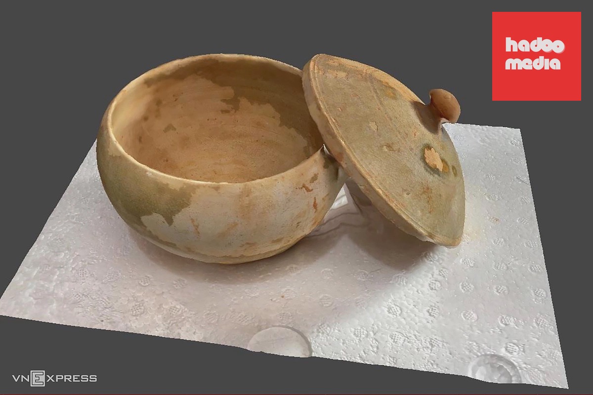 Khám phá trang sức và vũ khí trong mộ gạch 1.500 năm ở Nghệ An
