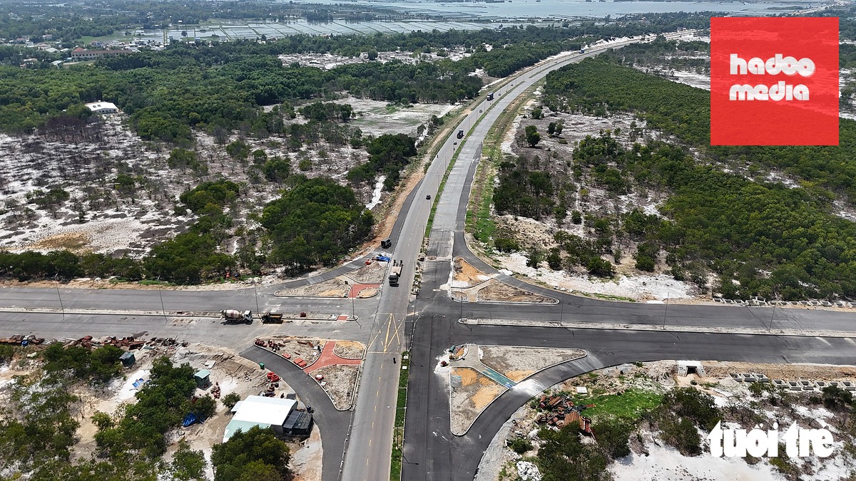 Giai đoạn 2 dự án đang được triển khai, dự kiến năm 2027 hoàn thành toàn bộ tuyến đường - Ảnh: TRẦN THƯỜNG