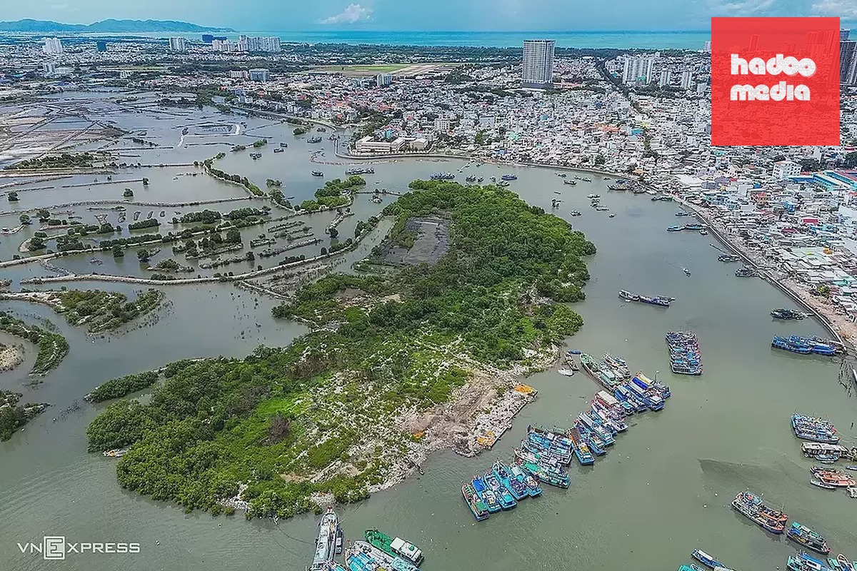 Khu vực đường quy hoạch Sao Mai - Bến Đình dẫn vào đường 30 Tháng 4, điểm cuối dự án đường vượt biển Cần Giờ - Vũng Tàu. Ảnh: Đăng Khoa
