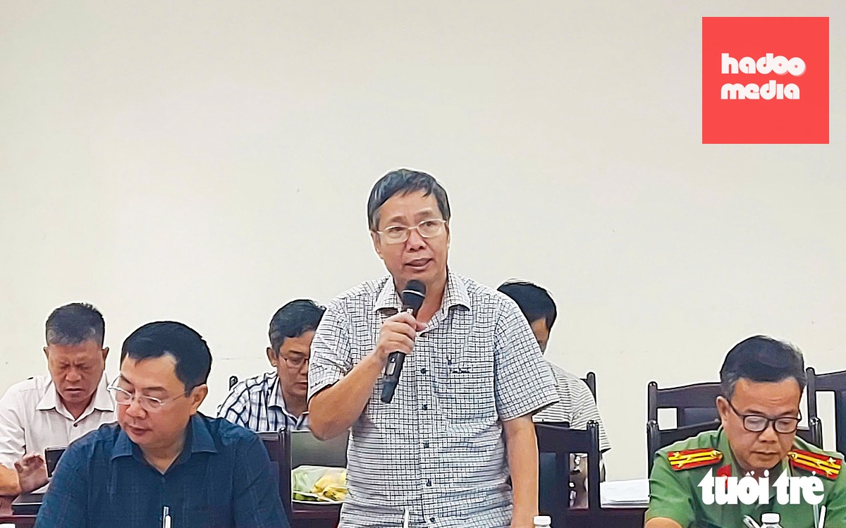 Ông Nguyễn Ngọc Lân - Phó giám đốc Sở Xây dựng tỉnh An Giang - cho biết do nguồn vốn bố trí chưa nhiều nên thực hiện bảo trì các tuyến đường trên địa bàn tỉnh bị hạn hẹp - Ảnh: CHÍ CÔNG