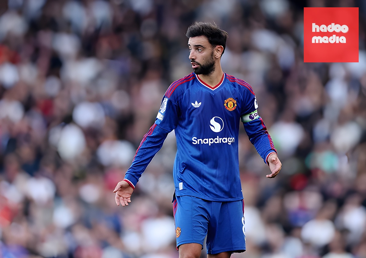 Bruno Fernandes dâng cao để lộ những khoảng trống trung tuyến để đối phương khai thác. Ảnh: Julian Finney/Getty Images