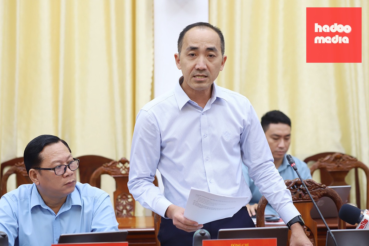 Ông Nguyễn Phương Lam phát biểu góp ý dự thảo nghị định quy định cơ chế, chính sách phát triển TP Cần Thơ - Ảnh: CHÍ QUỐC