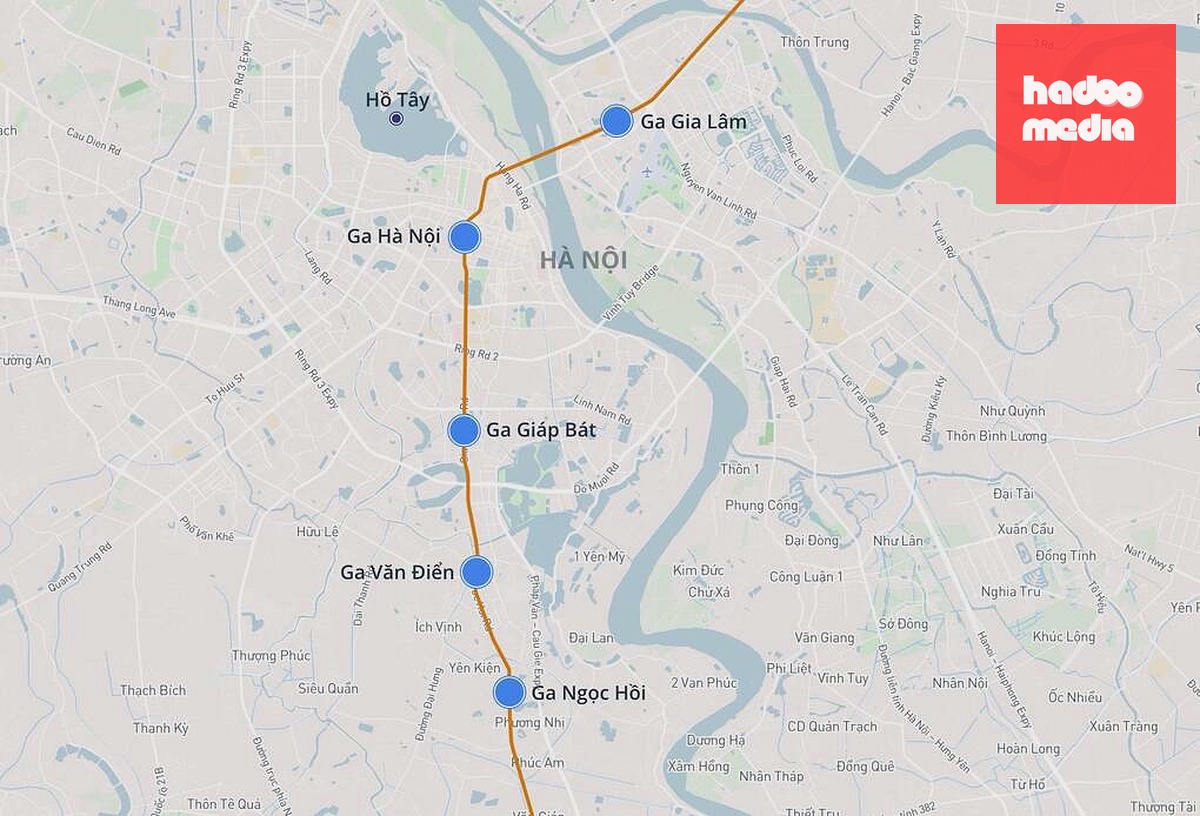 Vị trí ga Ngọc Hồi ở phía nam và ga Gia Lâm ở phía đông Hà Nội được quy hoạch là ga đầu mối hành khách. Đồ họa: Hoàng Khánh