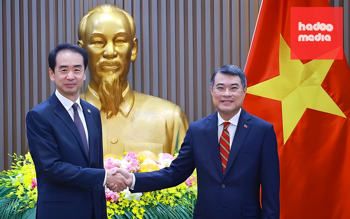 Tình hữu nghị Việt Nam - Trung Quốc ngày càng đậm sâu qua giao lưu nhân dân - Ảnh 2.