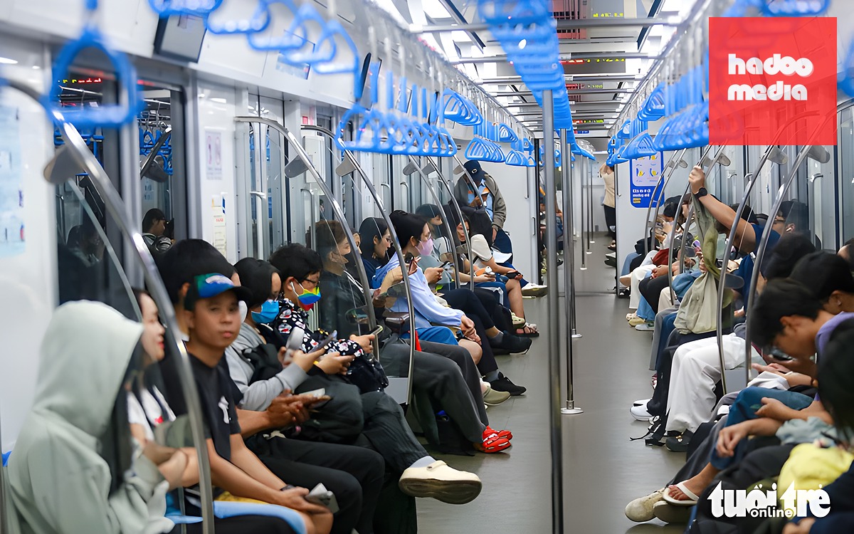 Từ 1-10, miễn phí xe buýt TP.HCM vào giai đoạn xác thực, người dân cần làm gì khi lên xe? - Ảnh 2.
