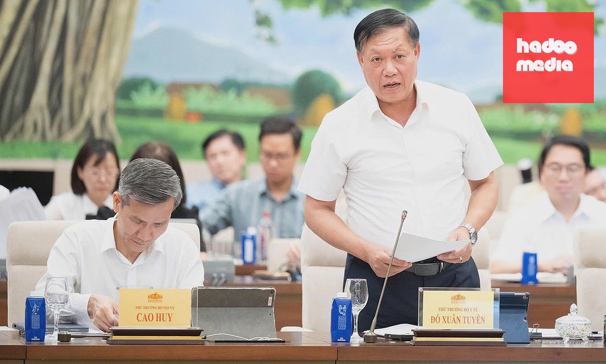 Thứ trưởng Y tế Đỗ Xuân Tuyên phát biểu tại phiên họp. Ảnh: Cổng TTĐT Quốc hội