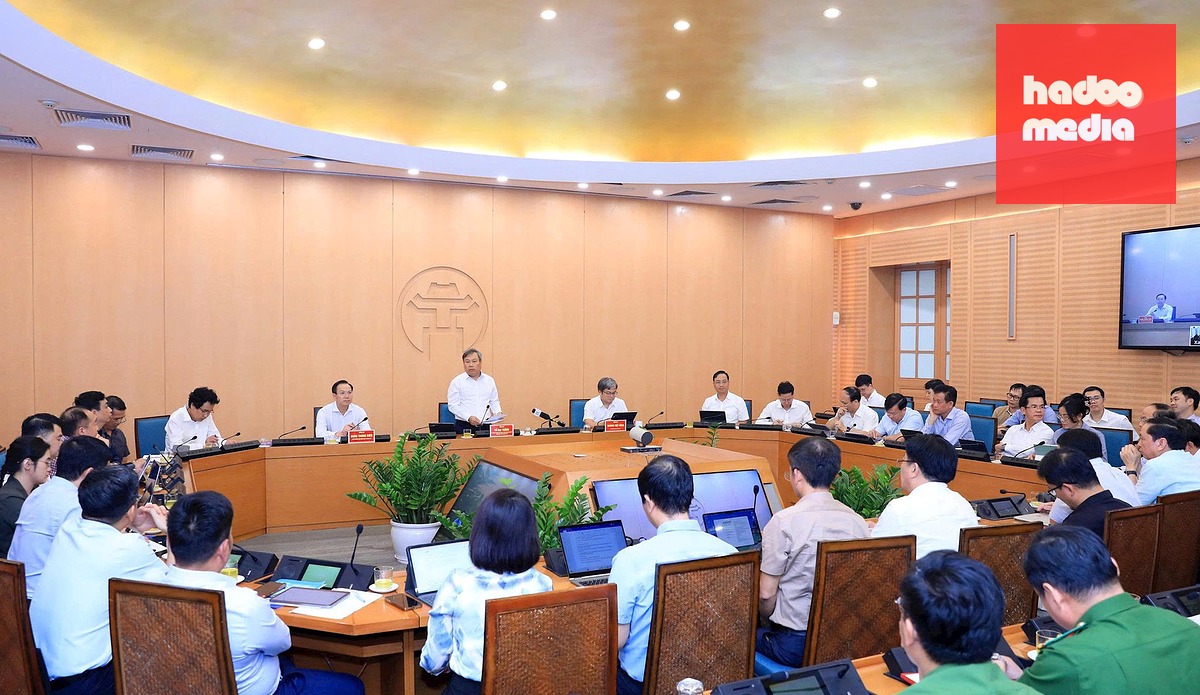 Toàn cảnh cuộc họp - Ảnh: VIẾT THÀNH