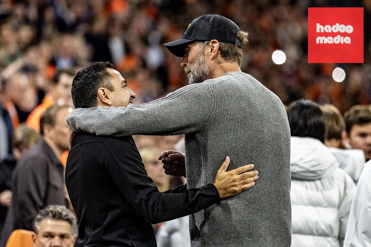 Xavi và Klopp đem đến màn so tài đỉnh cao. Ảnh: EPA.