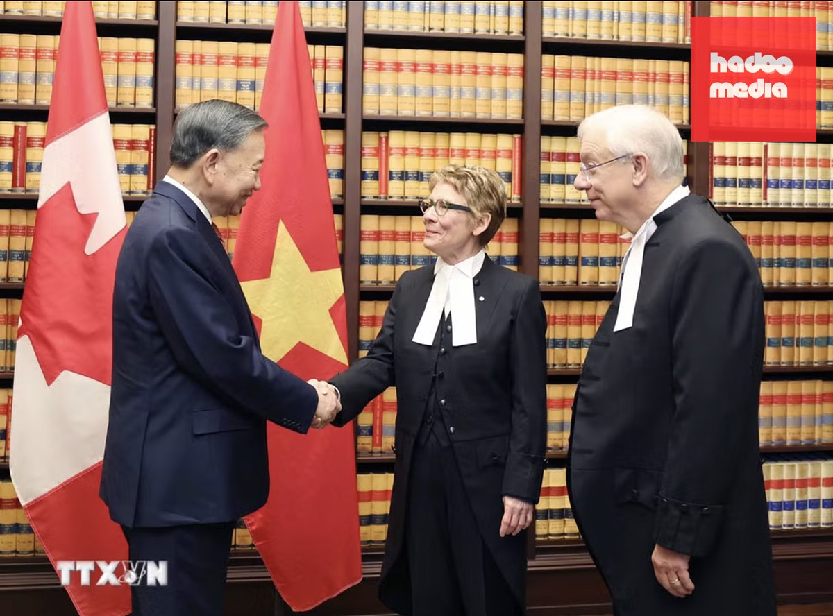 Tổng Bí thư, Chủ tịch nước Tô Lâm với Chủ tịch Thượng viện Raymonde Gagné (giữa) và Chủ tịch Hạ viện Francis Scarpaleggia - Ảnh: TTXVN