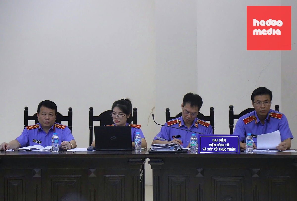 Đại diện Viện kiểm sát tại phiên tòa - Ảnh: DANH TRỌNG