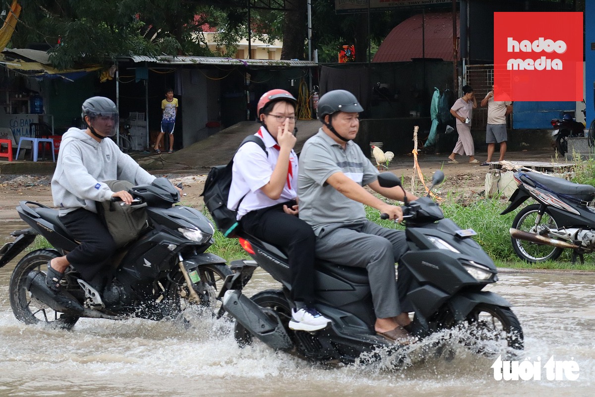 Hình ảnh triều cường ở mức báo động 3, gây ngập nhiều nơi ở Cần Thơ - Ảnh 3.