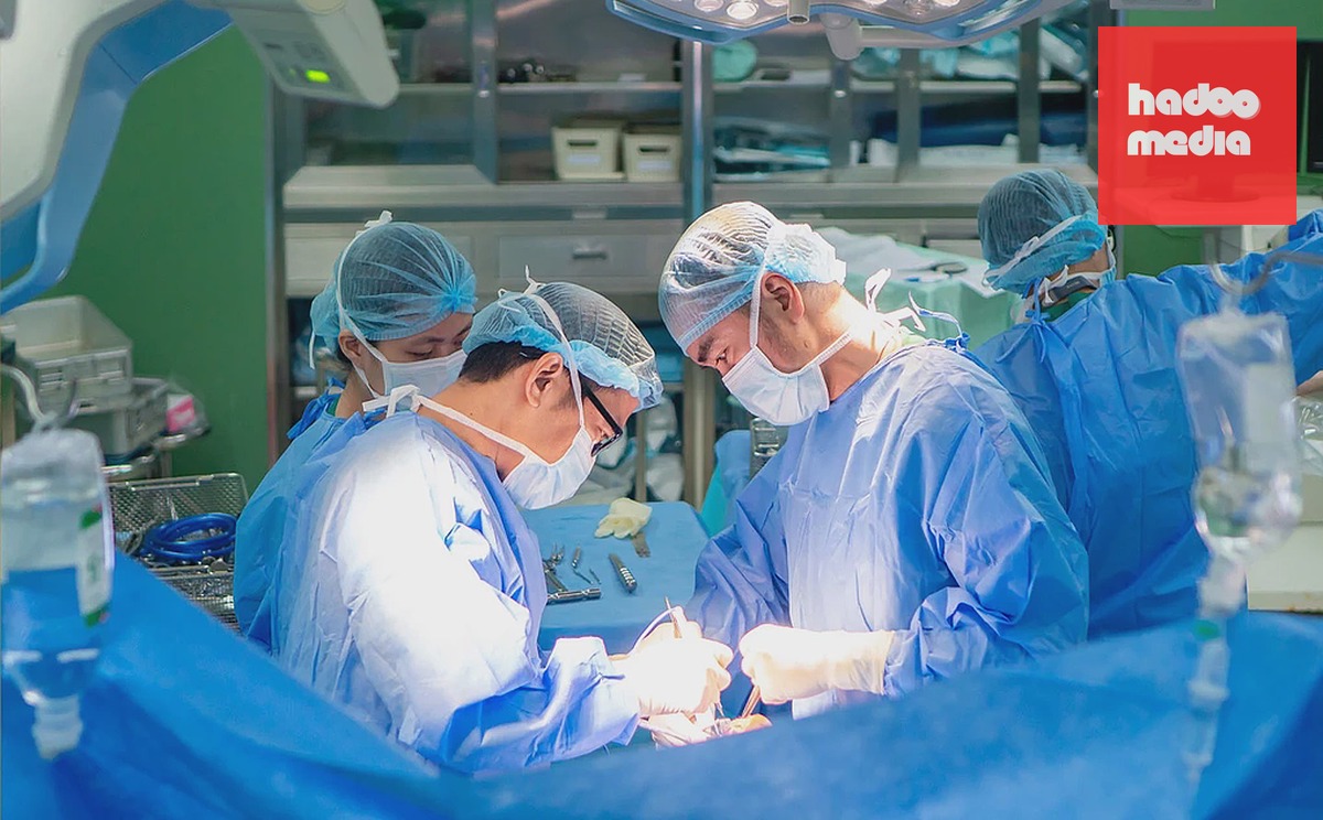 Phẫu thuật thay khớp gối không cắt gân cơ tại Bệnh viện Hoàn Mỹ Đà Nẵng. Ảnh: Y Khoa Hoàn Mỹ