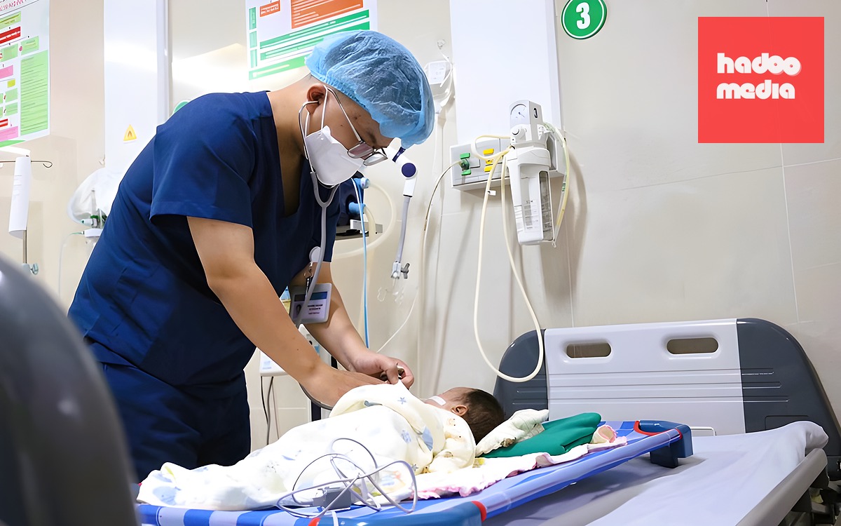 Người đàn ông nhập viện cấp cứu vì uống nhầm hoá chất cất trong tủ lạnh - Ảnh 2.