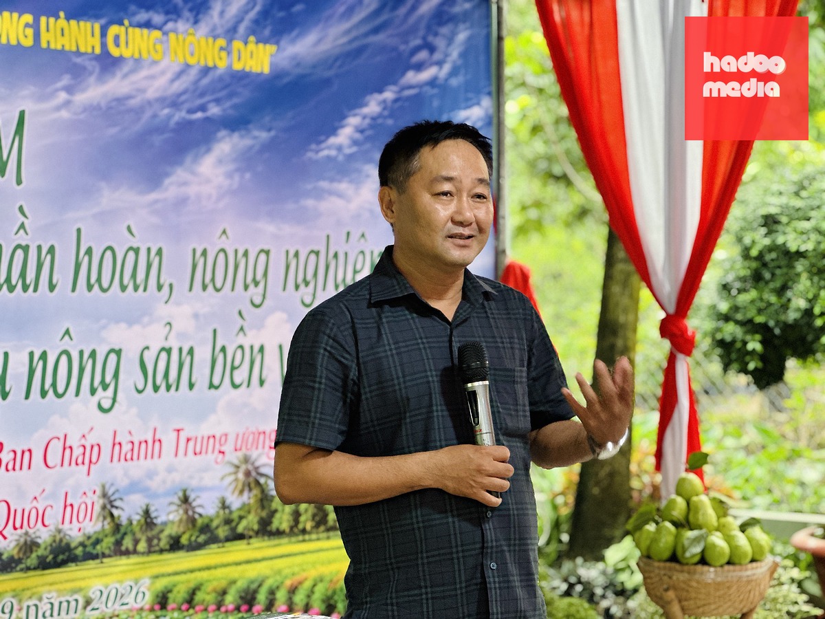 Ông Nguyễn Minh Tuấn - Chủ tịch UBND xã Mỹ Thọ - Ảnh: ĐẶNG TUYẾT