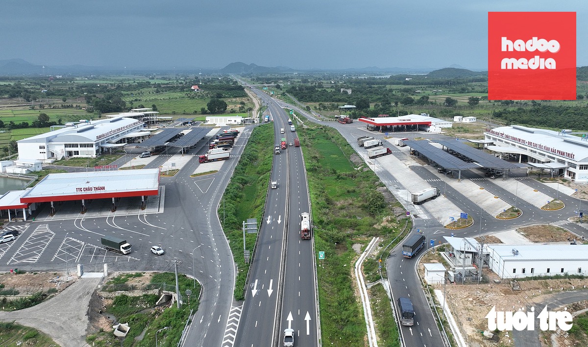 Trong các đoạn trên, chỉ có cao tốc Vĩnh Hảo - Phan Thiết mới có một trạm dừng nghỉ được đầu tư hoàn chỉnh, đáp ứng mọi nhu cầu cho tài xế - Ảnh: ĐỨC TRONG