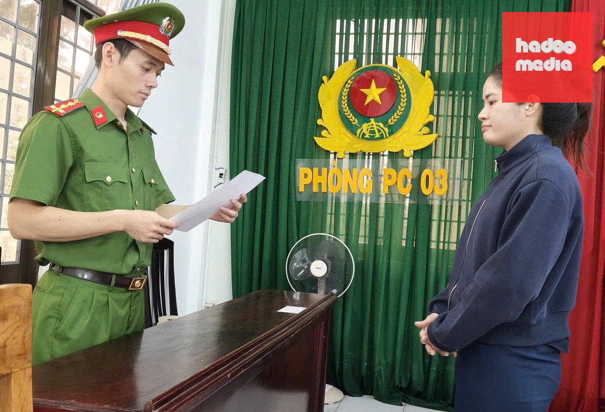Bị can Phùng Thị Lan Anh.