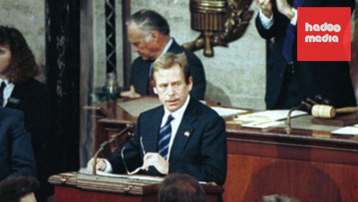 Václav Havel Tròn 90 Tuổi: Hành Trình Từ Nhà Kịch Tác Đến Tổng Thống Séc